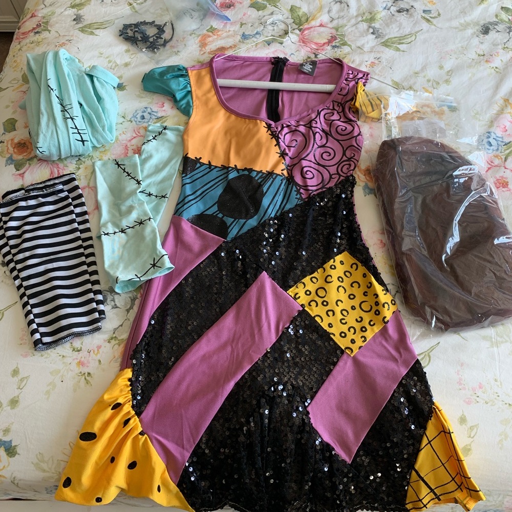 Sally costume, wig & accessories